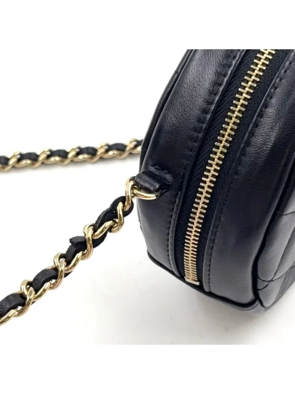 Chanel Classic Round Chain Lambskin Black Shoulder Bag Gold